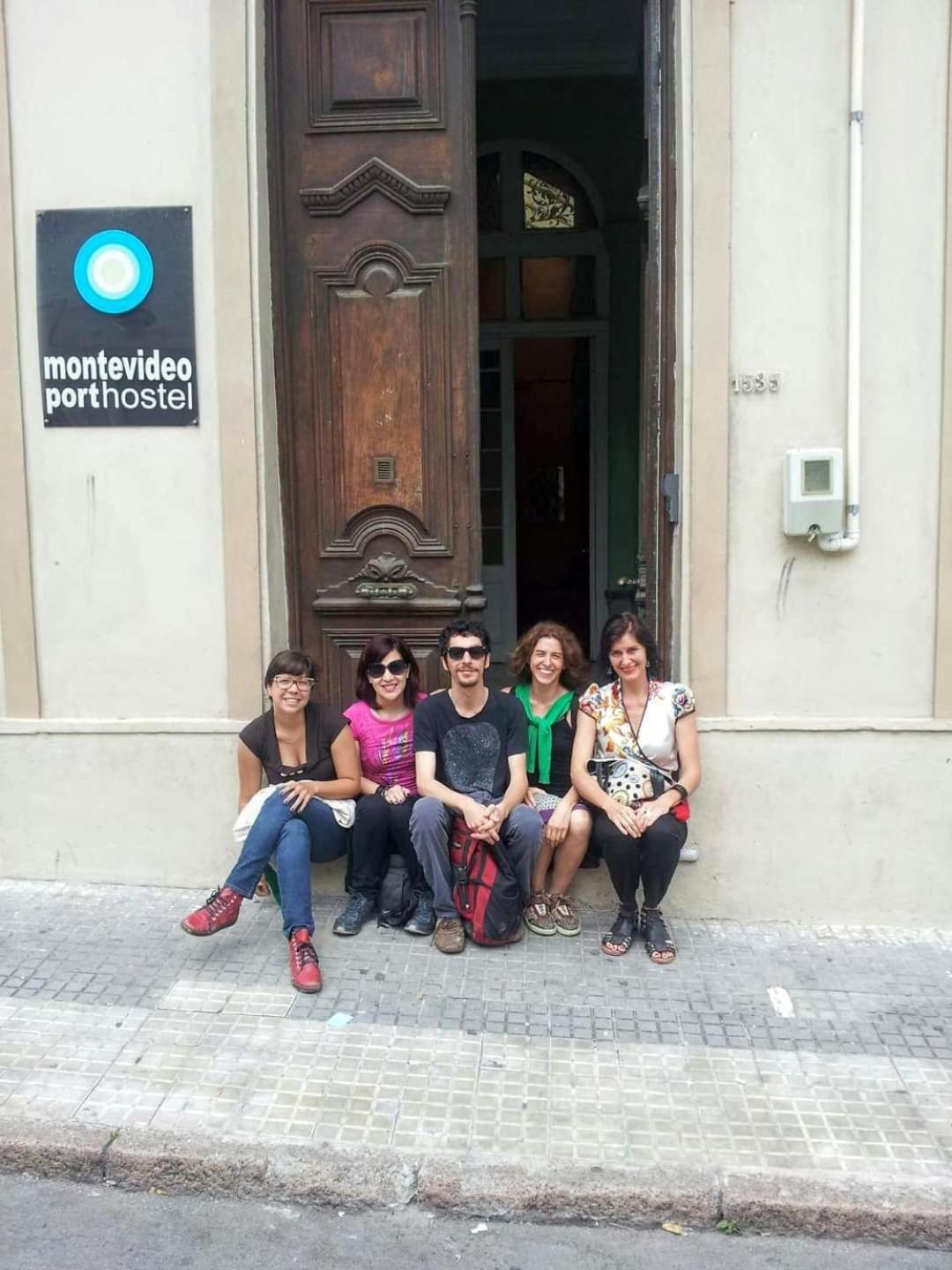 Montevideo Port Hostel Экстерьер фото