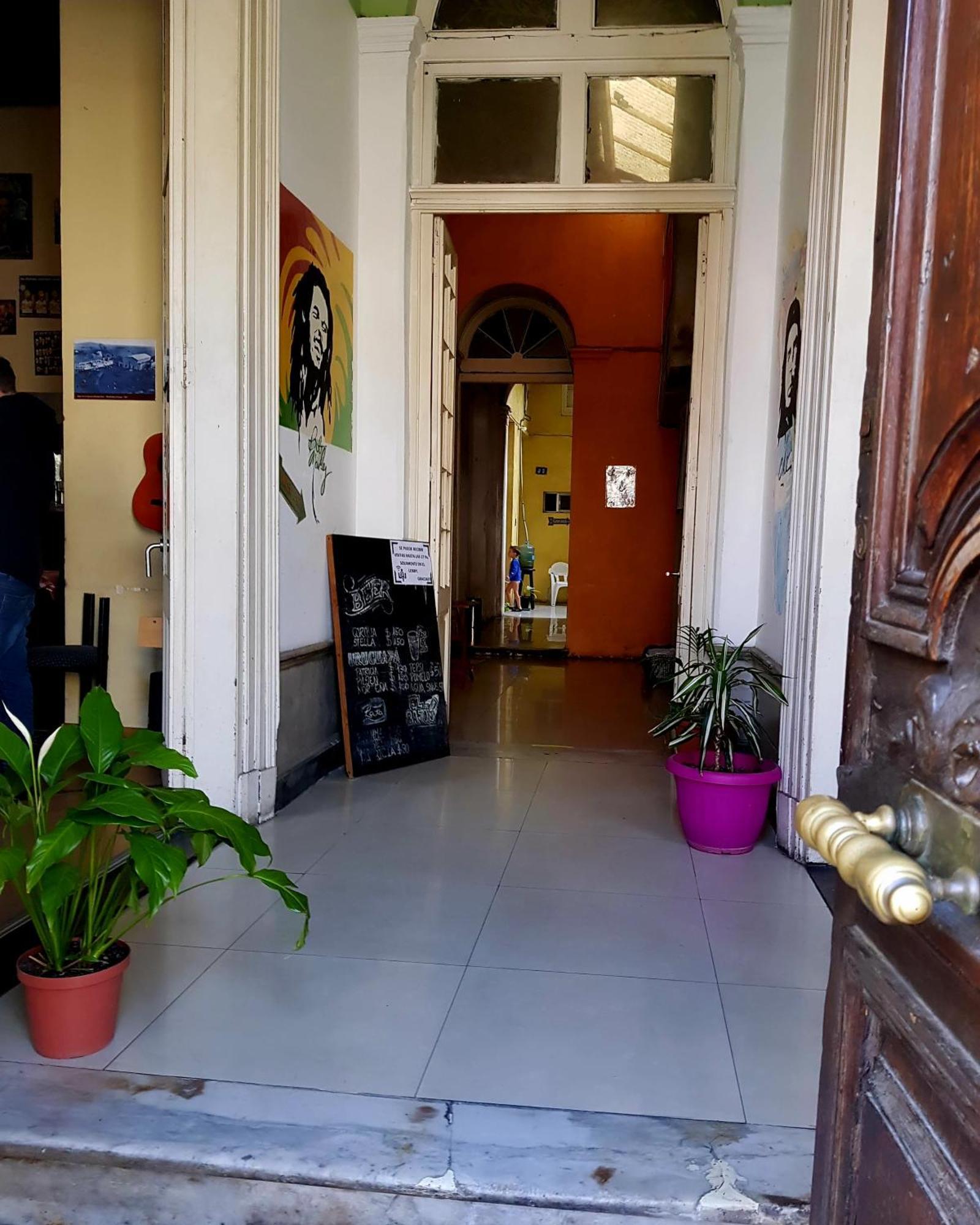 Montevideo Port Hostel Номер фото